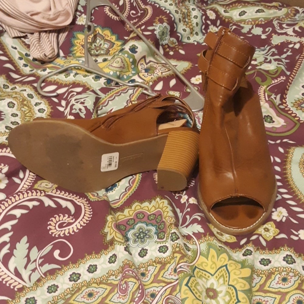 Clog shoes